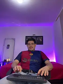 williamsmiiths16 online show from 28, 4, 2026