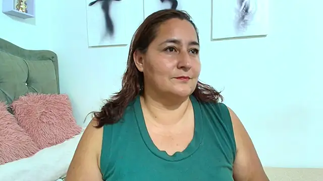 Snapshot of VioletBruces chatting on 10, 1, 2026 VioletBruces online show from 10, 1, 2026