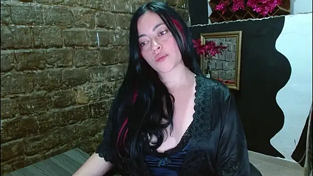 LunaTikka online show from 28, 4, 2026