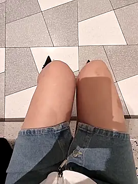 Baby-Linh online show from 24, 4, 2026