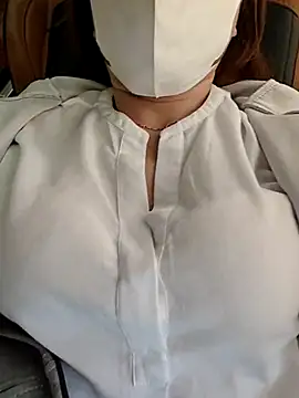 Baby-Linh online show from 27, 4, 2026