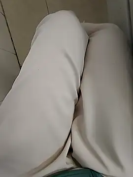 Baby-Linh online show from 27, 4, 2026