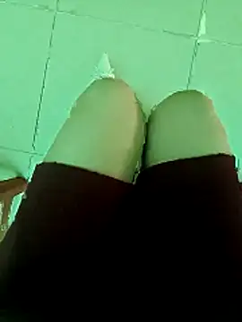 Snapshot of Baby-Linh chatting on 5, 5, 2026 Baby-Linh online show from 5, 5, 2026