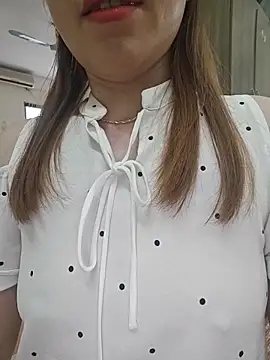 Snapshot of Baby-Linh chatting on 31, 5, 2026 Baby-Linh online show from 31, 5, 2026