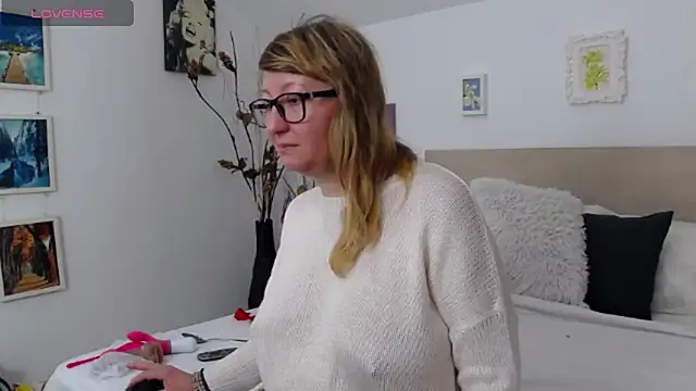 Snapshot of OlgaPavlova chatting on 10, 1, 2026 OlgaPavlova online show from 10, 1, 2026