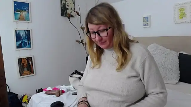 Snapshot of OlgaPavlova chatting on 1, 2, 2026 OlgaPavlova online show from 1, 2, 2026