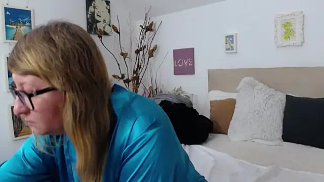 Snapshot of OlgaPavlova chatting on 8, 2, 2026 OlgaPavlova online show from 8, 2, 2026