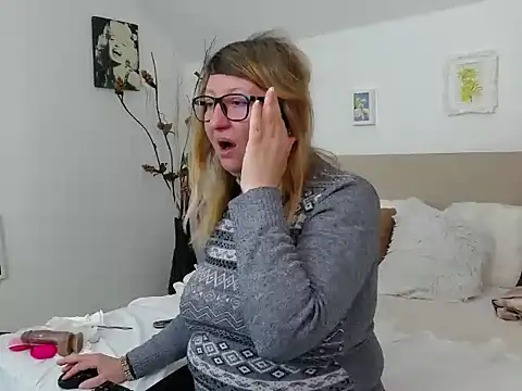 Snapshot of OlgaPavlova chatting on 3, 3, 2026 OlgaPavlova online show from 3, 3, 2026