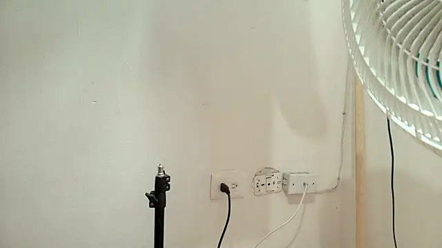 Elizabetth Roman online show from 15, 2, 2026