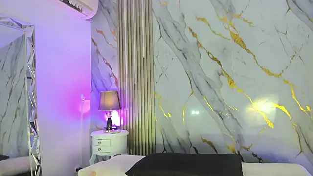 BellaHarpeer online show from 8, 3, 2026