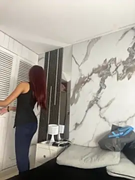 BellaHarpeer online show from 22, 4, 2026