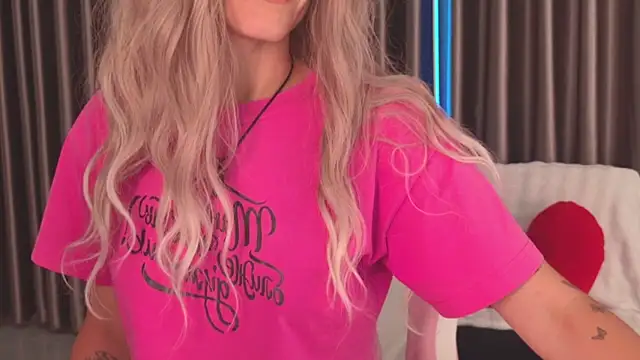 betty xoxoo online show from 25, 4, 2026