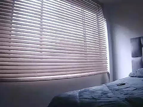 Fernanda andrew online show from 27, 4, 2026