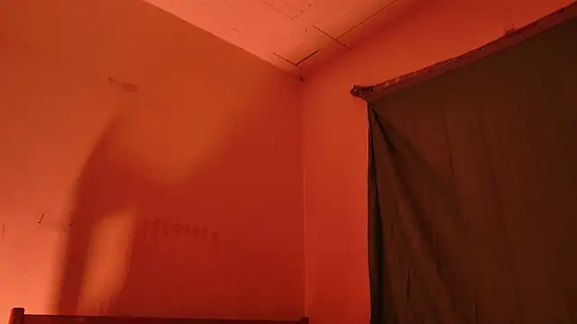 MoonLipsON- online show from 24, 4, 2026