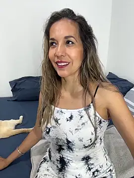 Snapshot of sandrafarrely chatting on 27, 4, 2026 sandrafarrely online show from 27, 4, 2026