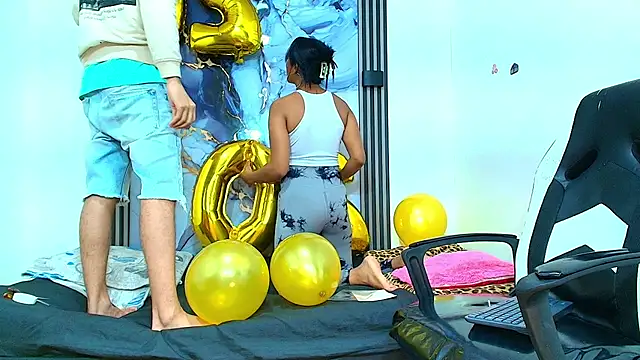 Valentina and sneider  online show from 6, 1, 2026