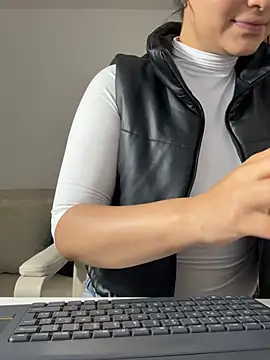 victoria   moon online show from 28, 3, 2026