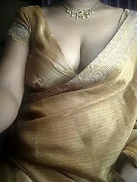 Preeti345 online show from 20, 4, 2026