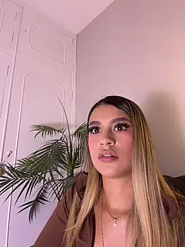 Sophie-velvet online show from 29, 7, 2026