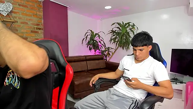 HotThreesoome online show from 3, 2, 2026