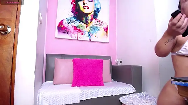 danycute  online show from 7, 2, 2026