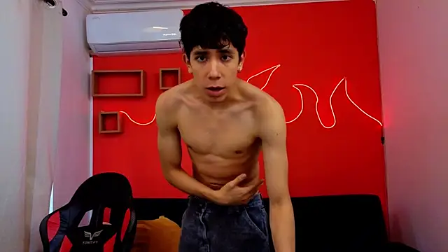 Neo Twink online show from 23, 4, 2026