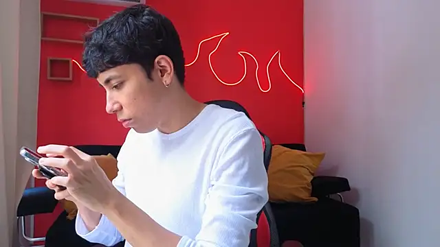 Neo Twink online show from 24, 4, 2026