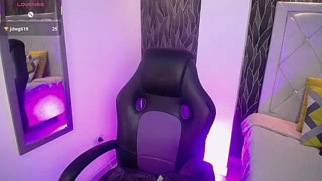 Kat Cute online show from 20, 12, 2025