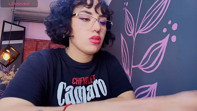 Snapshot of Kiara_Fox__ chatting on 11, 6, 2026 Kiara Fox online show from 11, 6, 2026