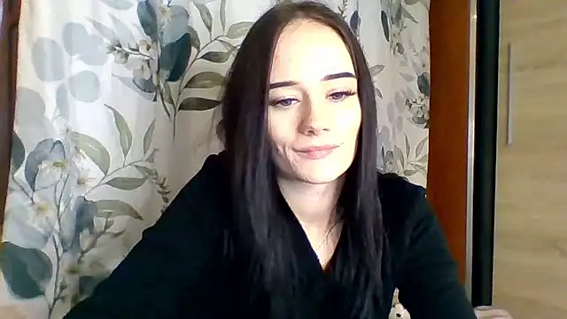 Snapshot of NinaTease chatting on 4, 12, 2025 NinaTease online show from 4, 12, 2025