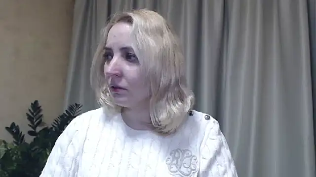 Snapshot of sweetpussy chatting on 21, 1, 2025 sweetpussy online show from 21, 1, 2025