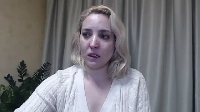 Snapshot of sweetpussy chatting on 28, 1, 2025 sweetpussy online show from 28, 1, 2025