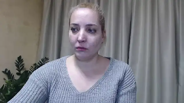 Snapshot of sweetpussy chatting on 12, 2, 2025 sweetpussy online show from 12, 2, 2025