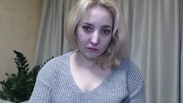 Snapshot of sweetpussy chatting on 28, 2, 2025 sweetpussy online show from 28, 2, 2025