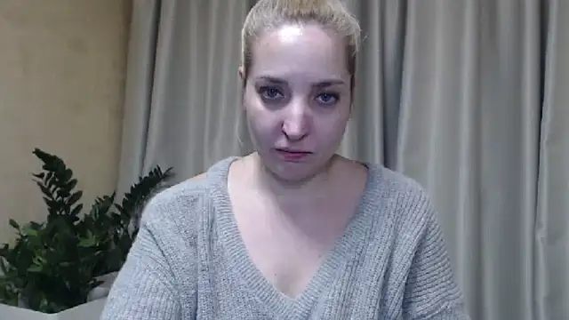 Snapshot of sweetpussy chatting on 1, 3, 2025 sweetpussy online show from 1, 3, 2025