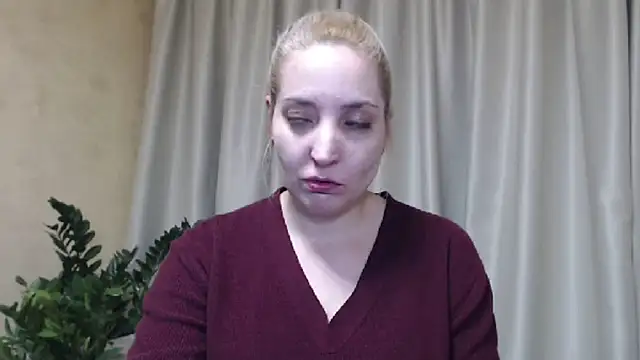 Snapshot of sweetpussy chatting on 14, 3, 2025 sweetpussy online show from 14, 3, 2025