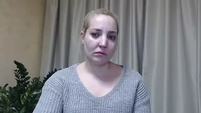 Snapshot of sweetpussy chatting on 22, 3, 2025 sweetpussy online show from 22, 3, 2025