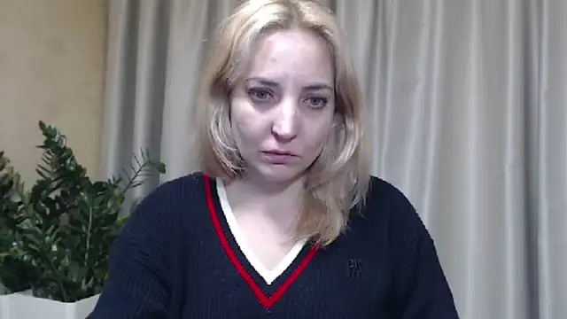 Snapshot of sweetpussy chatting on 1, 11, 2025 sweetpussy online show from 1, 11, 2025