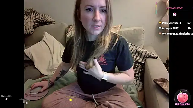 Snapshot of alluringpixie chatting on 8, 1, 2026 alluringpixie online show from 8, 1, 2026