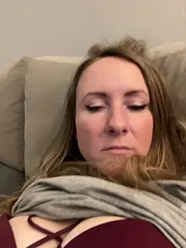 Snapshot of alluringpixie chatting on 13, 1, 2026 alluringpixie online show from 13, 1, 2026