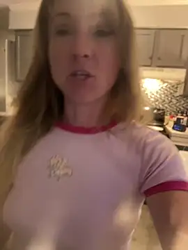 alluringpixie online show from 19, 4, 2026