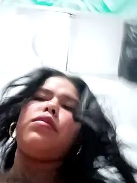 flor salvaje  online show from 14, 12, 2025