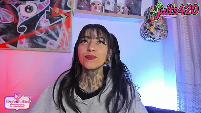Julls420  online show from 30, 7, 2026