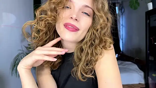 Miss Monroe online show from 26, 2, 2026