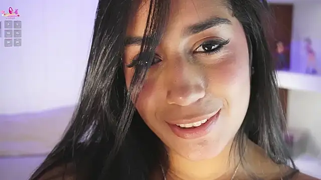 Snapshot of SaraJonesxx chatting on 7, 3, 2026 SaraJonesxx online show from 7, 3, 2026