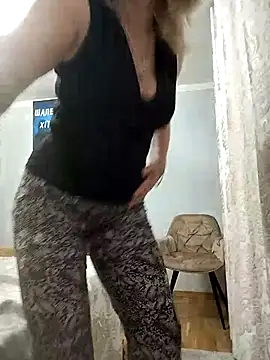 AhlyssaLove1155 online show from 21, 4, 2026