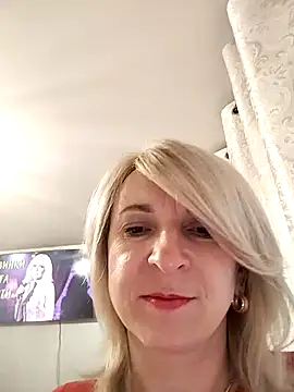 AhlyssaLove1155 online show from 22, 4, 2026