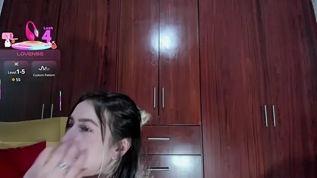 Snapshot of carly_grasso chatting on 4, 11, 2025 carly grasso online show from 4, 11, 2025