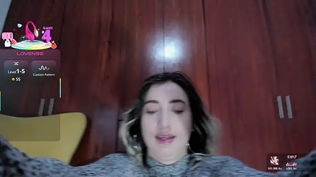 Snapshot of carly_grasso chatting on 29, 11, 2025 carly grasso online show from 29, 11, 2025