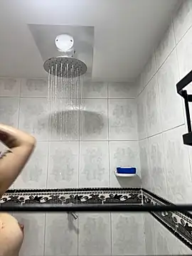 Snapshot of Estefania_Velez chatting on 10, 3, 2026 Estefania Velez online show from 10, 3, 2026